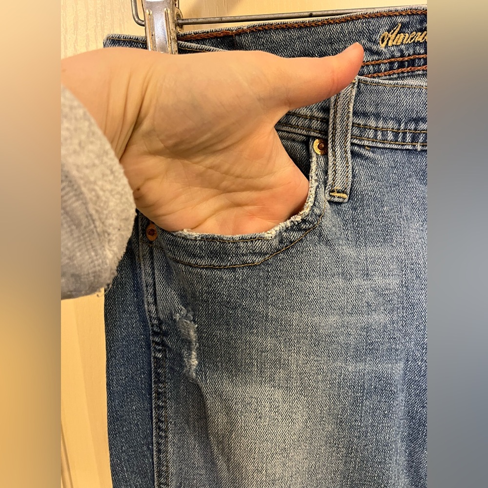 American Eagle Outfitters Light Blue Flare Jeans - Picture 4 of 11